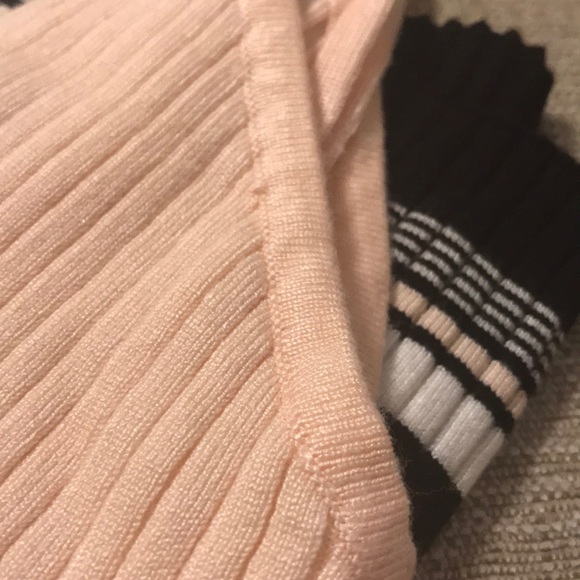 🔴LAST CHANCE 🔴
 NWT Kendall & Kylie tank - Picture 7 of 7